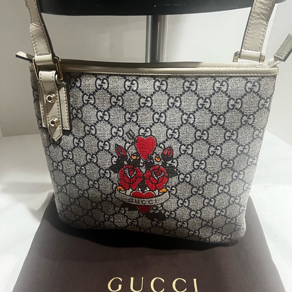 Gucci crossbody bag - Picture 2 of 5